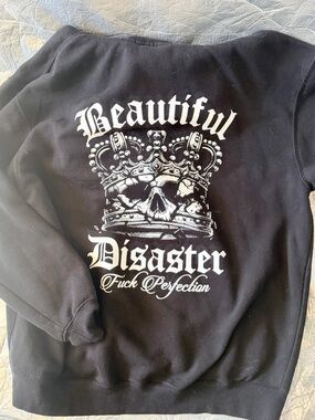 Beautiful Disaster Black POCKETED HOODIE size XL F PERFECTION